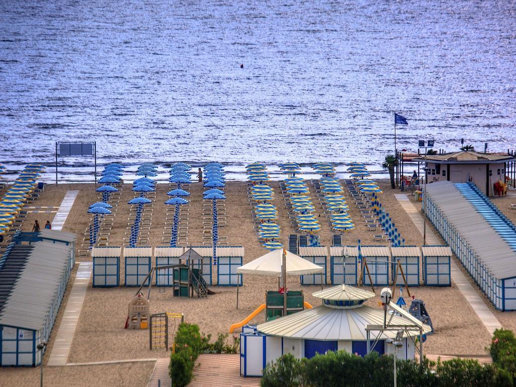 Hotel Le Tegnue Sottomarina Exterior foto